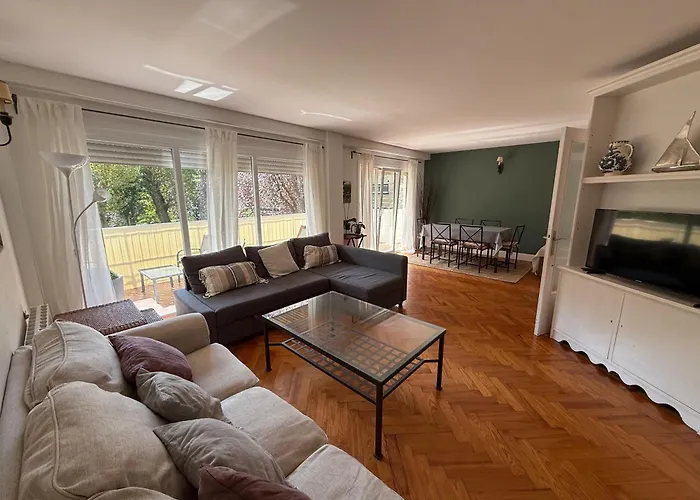 Acogedor En El Centro De Errezubi Appartamento *