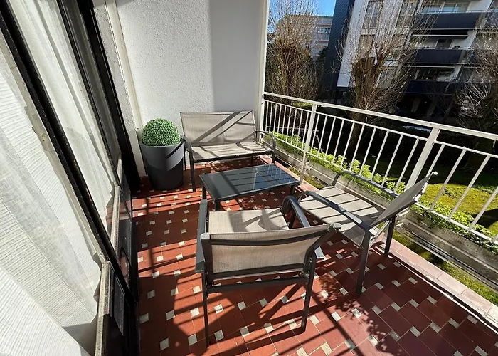 Acogedor En El Centro De Errezubi דירה